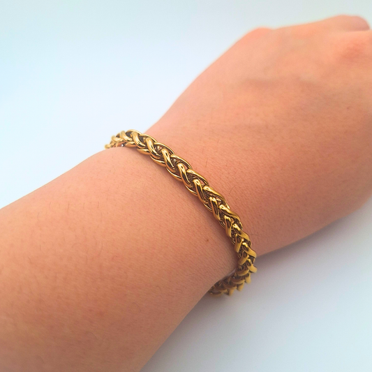 Everyday Twist Gold Bracelet
