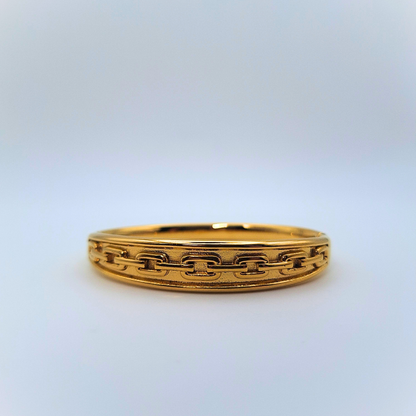 Chain Detail Gold Bangle