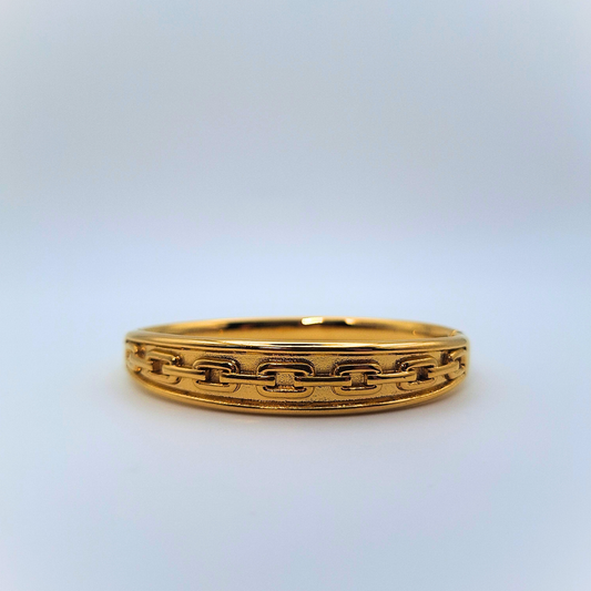 Chain Detail Gold Bangle