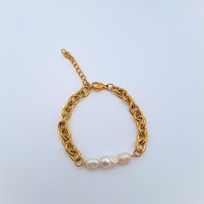 Pearl Gold Chain Bracelet
