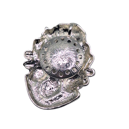 Retro Muse Magnetic Brooch