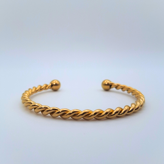 Twisted Glow Gold Cuff Bracelet