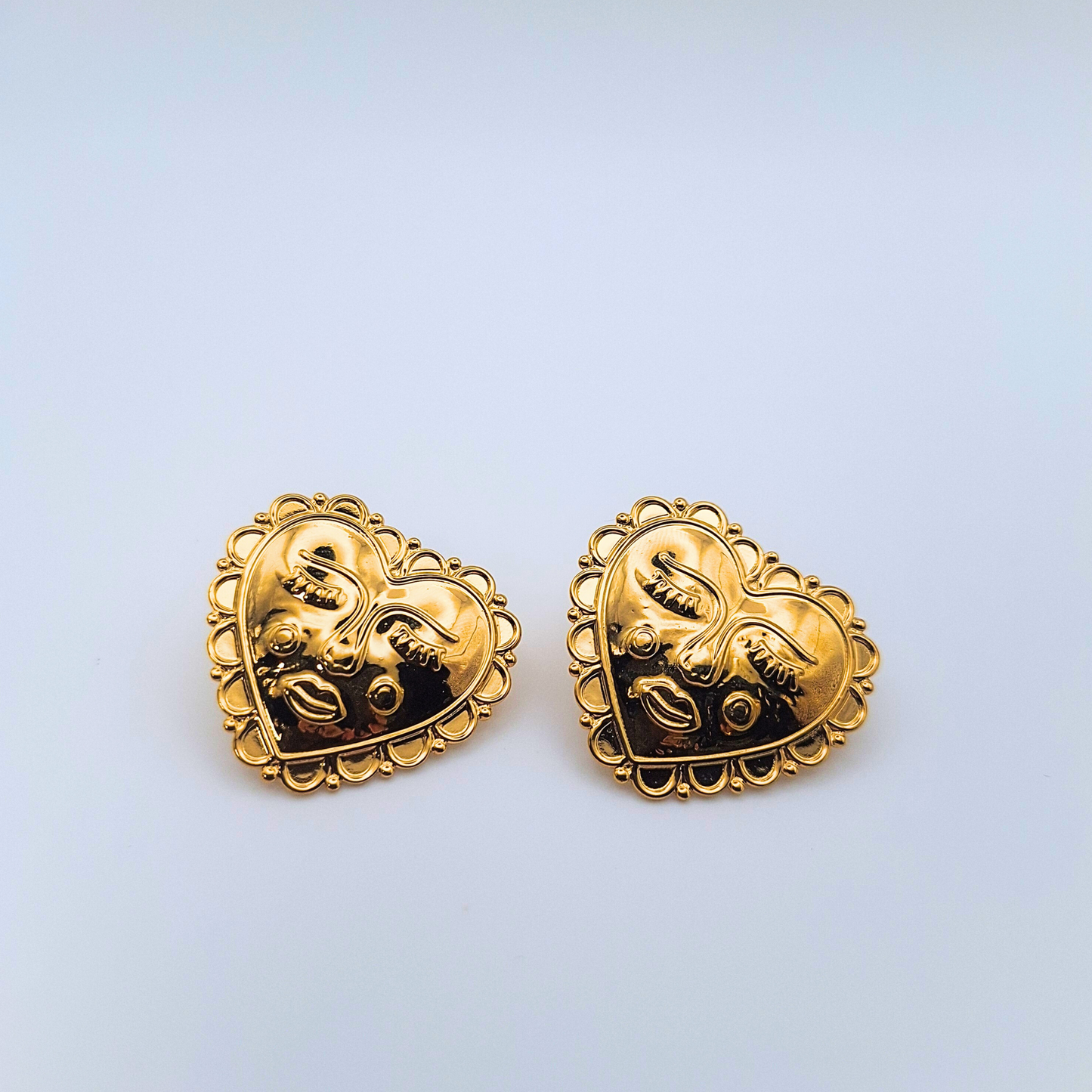 Dreamy Face Heart Gold Earrings